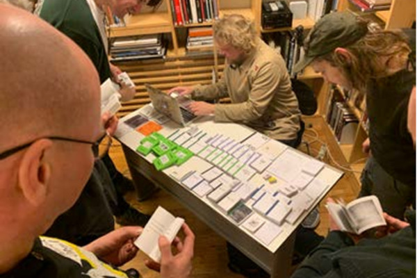 PUUT- Artist Book- bibliotek av och med Karl Larsson