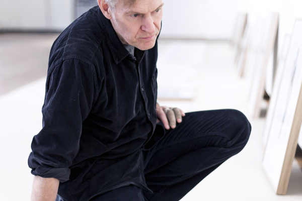 Extrainsatt visning av ”Fashion Figures Faces” och signering med Mats Gustafson
