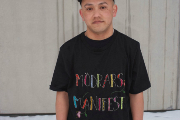 Föreställning och pop-up utställning: Mödrars Manifest
