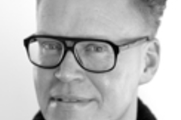 Pasi Välimaa "BRÄNNT HEMMA"
