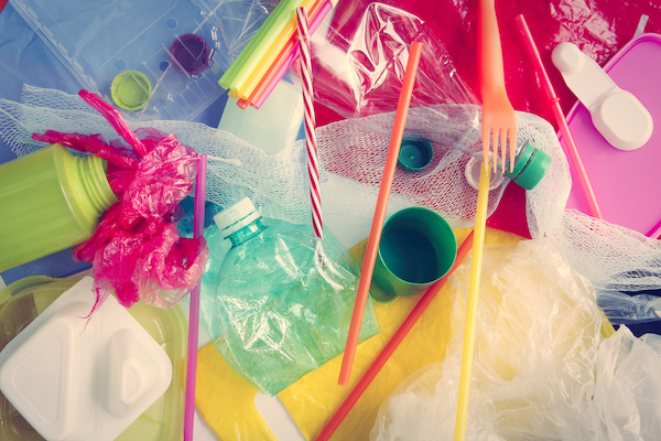 Skapa av återvunnen plast