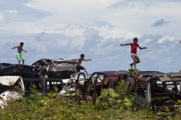 Filmvisning: Troubled Waters