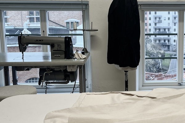 Ledig studioplats med syateljé och fotostudio i Sockerbruket
