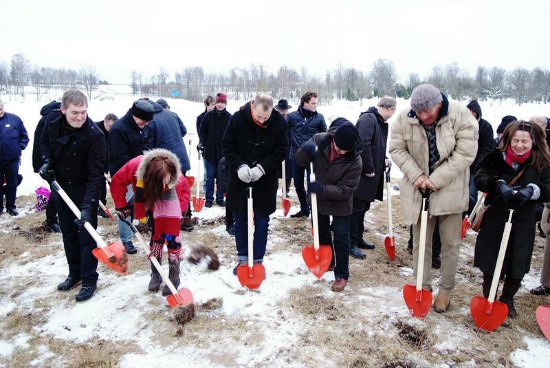 De första spadtagen Foto: Johann Bergenholtz.