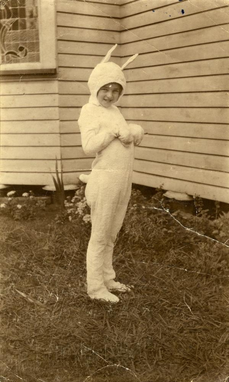 Charmian Bernays, Toowoomba, Queensland, 1922. State Library of Queensland/ Flickr The Commons 