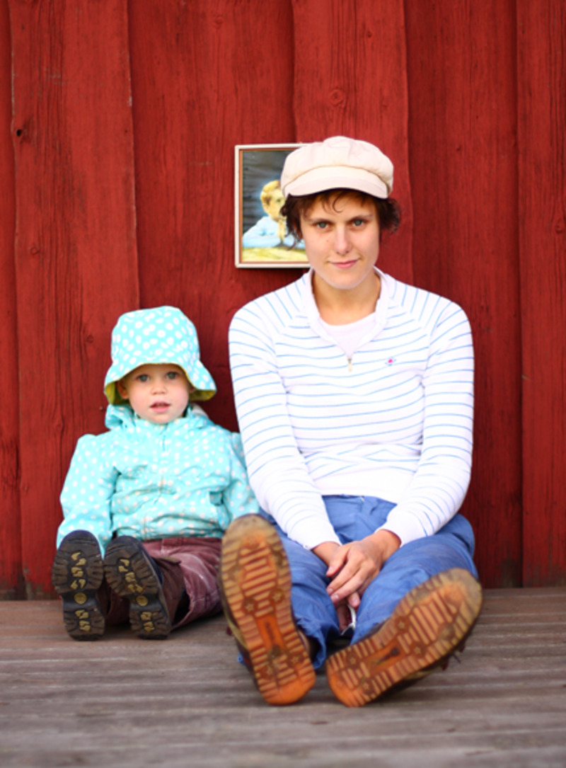 Caroline och hennes yngsta dotter Foto: Sverina Svedberg