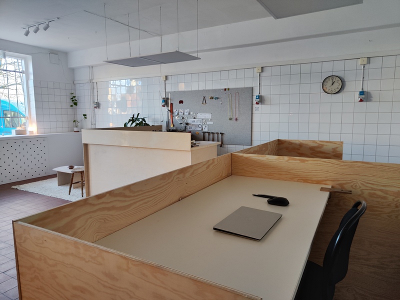 Kontorsplats / Ateljéplats / Coworking Space